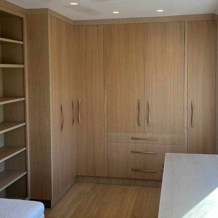 Bespoke Fitted wardrobes worthing, west sussex, east sussex, surrey, guildford, london, brighton, hove, horsham