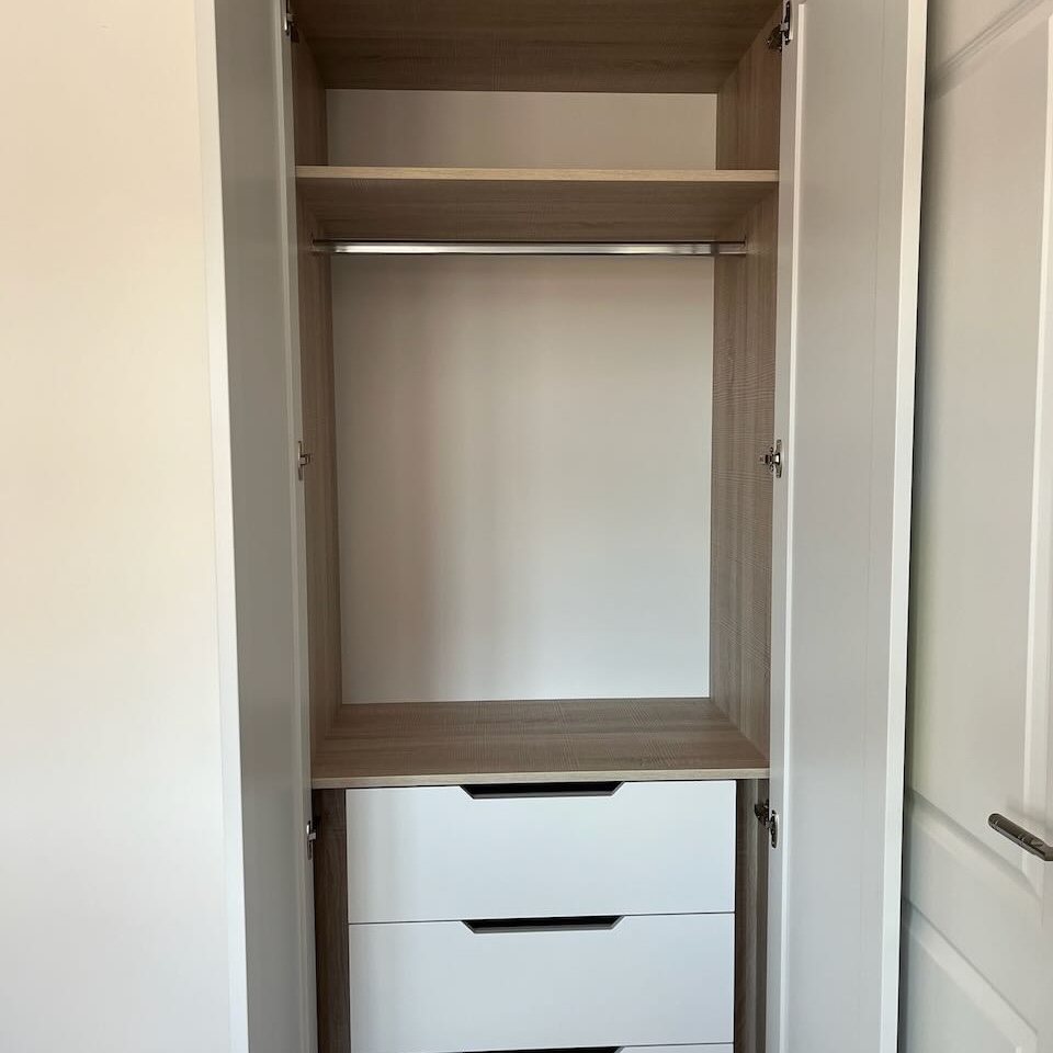 Built in designer wardrobes worthing, west sussex, east sussex, surrey, guildford, london, brighton, hove, horsham