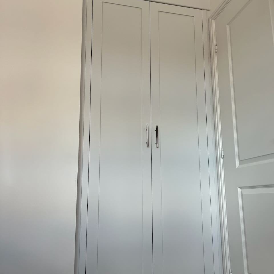 Customly made Built in wardrobes worthing, west sussex, east sussex, surrey, guildford, london, brighton, hove, horsham