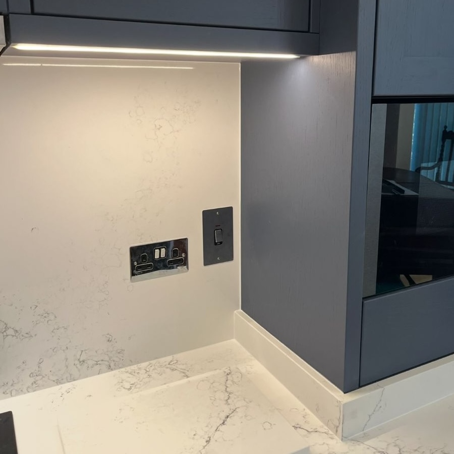 Designer kitchen top in Sussex, Worthing, West Sussex, east sussex, brighton, hove, horsham, guilford, surrey, arundel, chichester, portsmouth, custom joinery